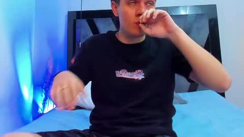 Miguel online show from April 19, 9:06 pm