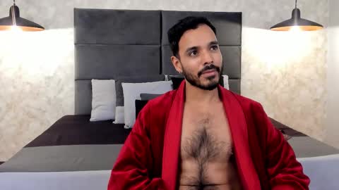 miguelsanfrancisco online show from December 3, 7:01 pm