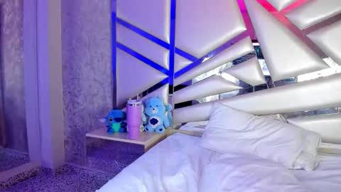 MIA 3 online show from October 28, 3:21 am