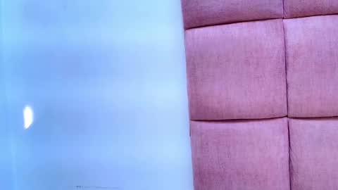 Snapshot of miia_01_ chatting on September 22, 11:56 am Mia online show from September 22, 11:56 am