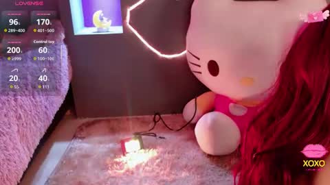Snapshot of miia__baker chatting on July 6, 12:13 pm online show from July 6, 12:13 pm