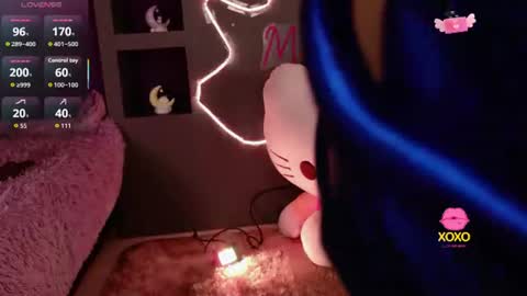 Snapshot of miia__baker chatting on July 8, 12:09 pm online show from July 8, 12:09 pm