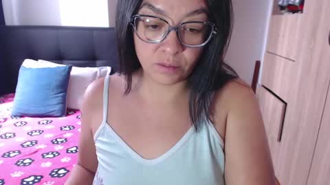 Snapshot of miia_big1boobs chatting on January 27, 6:52 pm miia big1boobs online show from January 27, 6:52 pm