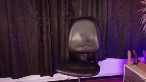 miia_blace online show from June 24, 4:33 am