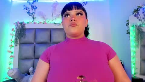 Mia online show from May 26, 4:19 am