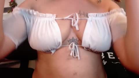 miia online show from November 28, 8:50 am