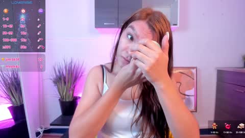 Miia 3 online show from December 9, 2:39 pm