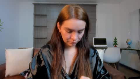 Miia 3 online show from December 13, 3:11 pm