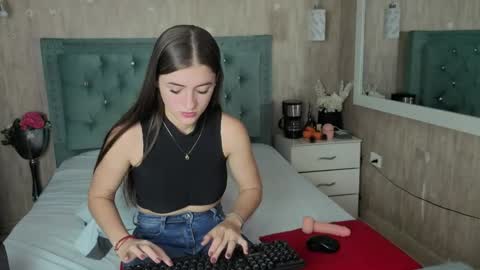 miia_velvett online show from June 1, 4:52 pm