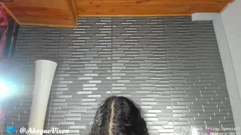 Snapshot of miia_zarate chatting on November 26, 9:16 pm Ma - online show from November 26, 9:16 pm