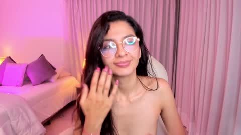 Mia online show from January 14, 9:35 am