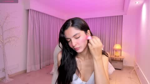 Mia online show from January 18, 3:20 am