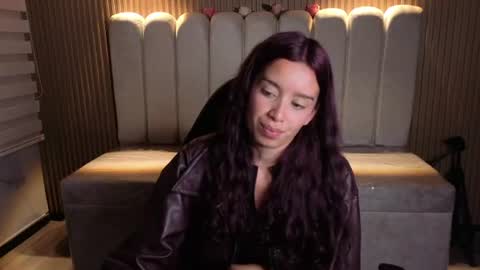 Snapshot of miiaa_evans1 chatting on July 11, 7:49 pm miiaa_evans1 online show from July 11, 7:49 pm