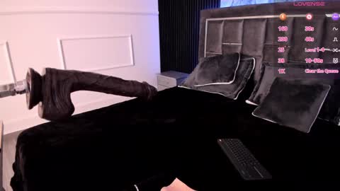 Snapshot of miiaamonroee chatting on January 20, 10:59 pm Mia Monroe online show from January 20, 10:59 pm