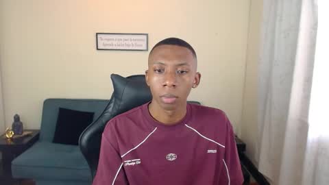 Snapshot of miiloo18 chatting on November 18, 8:57 pm Jordan online show from November 18, 8:57 pm