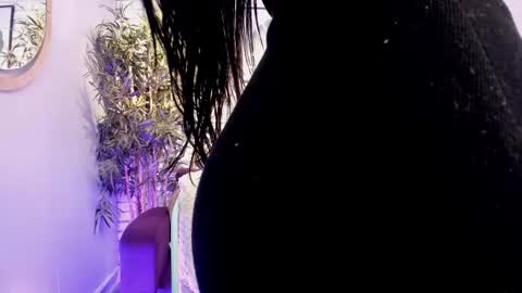 miilu  online show from February 21, 7:12 am