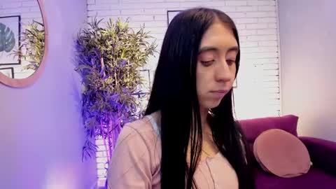 miilu  online show from March 6, 12:30 pm