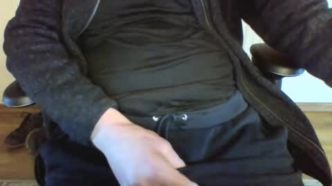 mik online show from February 24, 11:54 am