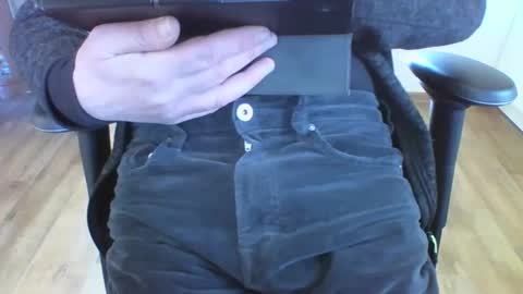 mik online show from March 3, 2:48 pm