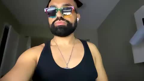 Snapshot of mik138 chatting on October 12, 10:31 pm mik138 online show from October 12, 10:31 pm