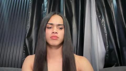 mika_pedersen online show from August 6, 10:55 pm
