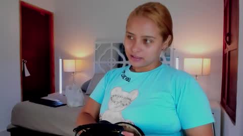 Mikaela blondie bigass online show from January 18, 11:58 am