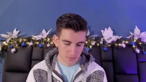 Snapshot of mikaelslow chatting on November 29, 4:48 am mikael online show from November 29, 4:48 am