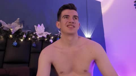 mikael online show from December 20, 4:52 am