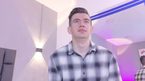mikael online show from April 29, 3:54 am