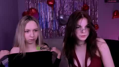 Mika online show from February 15, 8:16 pm