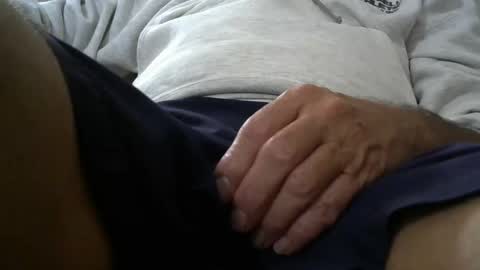 mike26051 online show from December 13, 8:15 pm