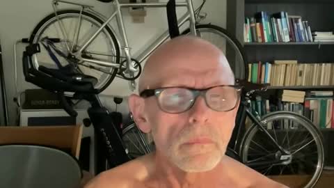 mike4playhot online show from June 8, 4:07 pm