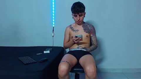 Mike IMDEPENDIENT MODEL online show from November 17, 2:17 am