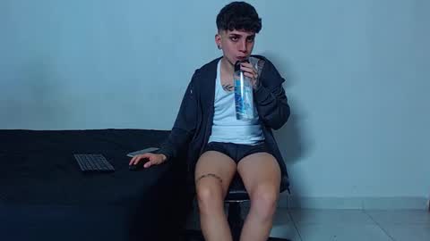 Mike IMDEPENDIENT MODEL online show from January 11, 3:44 am