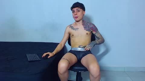 Mike IMDEPENDIENT MODEL online show from June 8, 1:44 pm