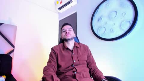 Mike  online show from February 19, 11:39 am