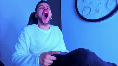 Mike  online show from February 27, 11:43 am