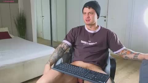 Mike Magic online show from December 14, 5:35 am