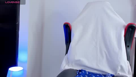 Snapshot of mike__tylor01 chatting on December 4, 5:10 pm Mike Tylor online show from December 4, 5:10 pm