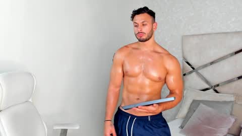 Mike Belle online show from December 11, 1:47 am