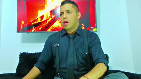 Snapshot of mike_fetiche chatting on November 14, 3:49 am mike_fetiche online show from November 14, 3:49 am