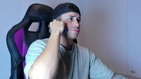 Mike Montoya online show from December 5, 12:25 pm