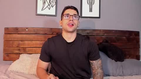 Mike Montoya online show from February 21, 12:22 am