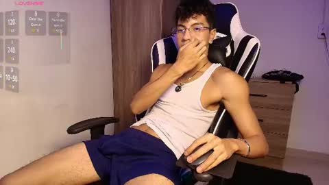 Mike Pineapple online show from July 16, 3:56 am