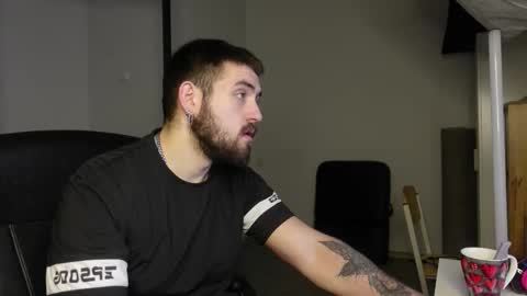 Snapshot of mike_platano chatting on November 12, 10:09 pm MIKE PLATANO online show from November 12, 10:09 pm