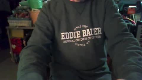 Snapshot of mikeb3200 chatting on March 29, 4:56 am mikeb3200 online show from March 29, 4:56 am