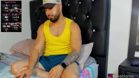 Snapshot of mikeblaree chatting on February 2, 1:26 am mikeblaree online show from February 2, 1:26 am