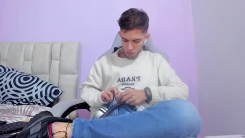 mikebradley15 online show from February 9, 2:04 am