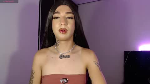 Snapshot of mikee_g chatting on January 3, 4:22 am ZARA BLARE online show from January 3, 4:22 am