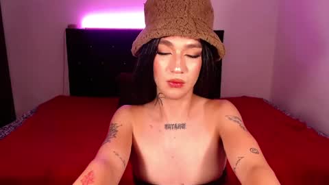 Snapshot of mikee_g chatting on February 18, 2:16 am ZARA BLARE online show from February 18, 2:16 am